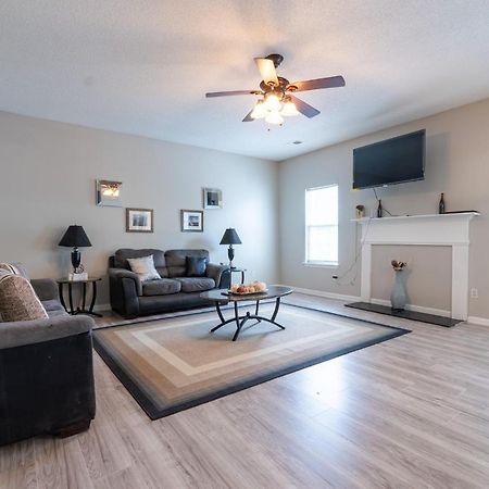 Villa Charming Suburb 20 Min To Atl! Decatur Esterno foto