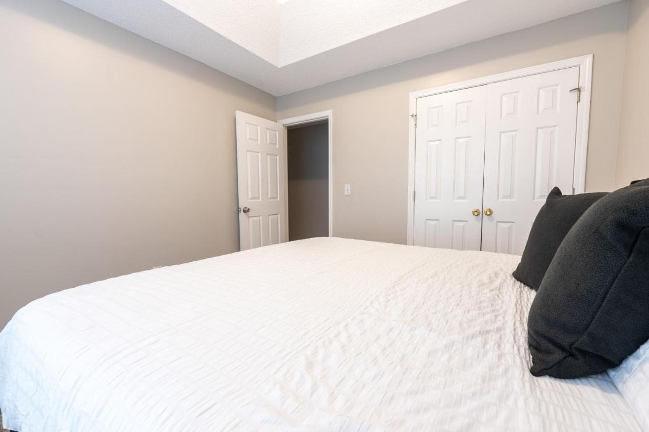 Villa Charming Suburb 20 Min To Atl! Decatur Esterno foto