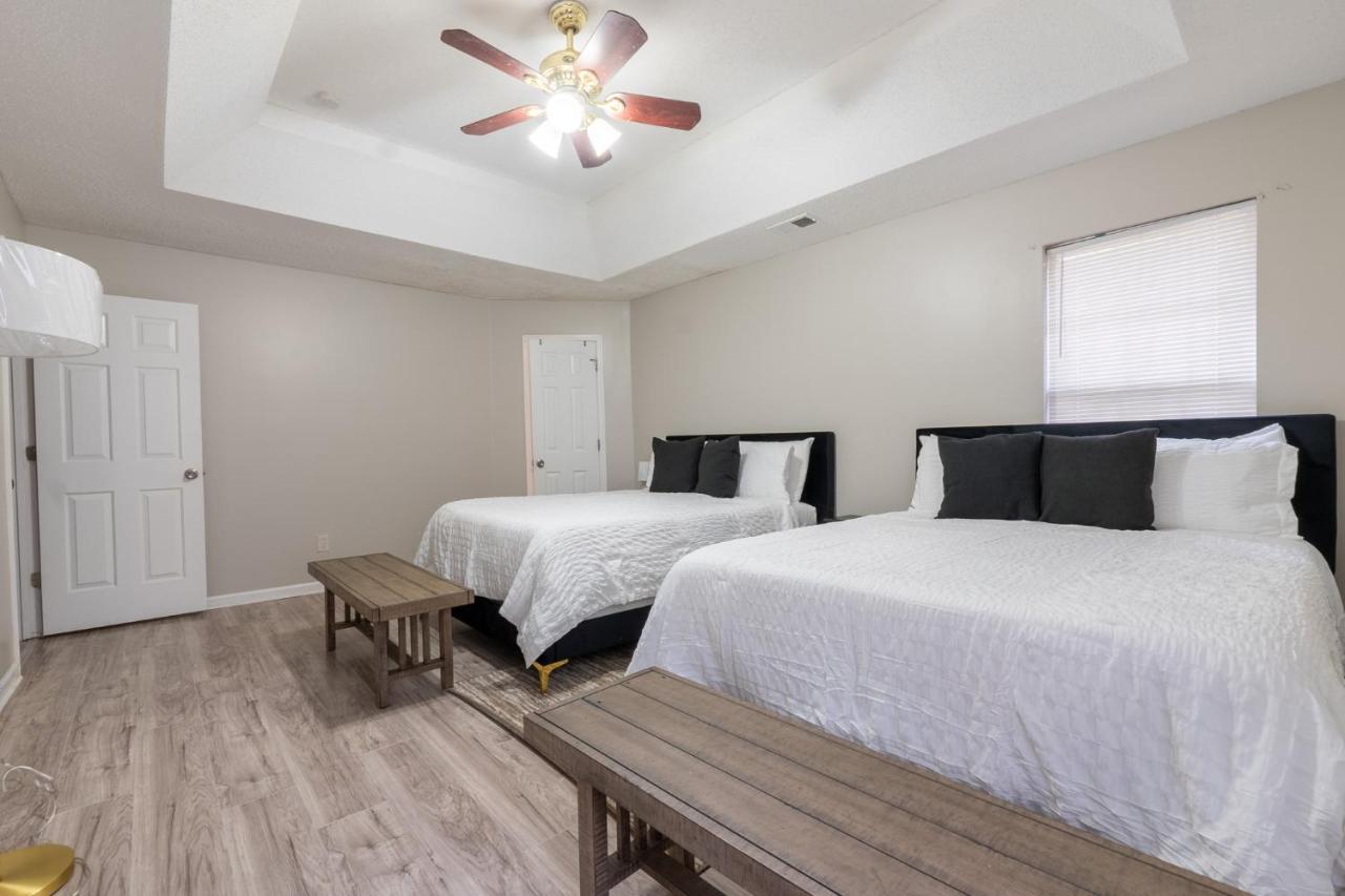 Villa Charming Suburb 20 Min To Atl! Decatur Esterno foto