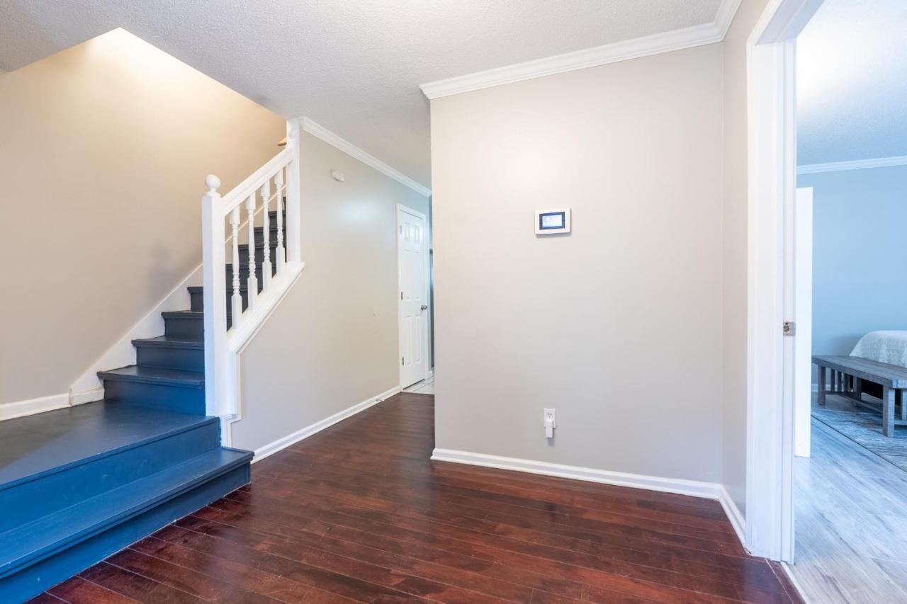 Villa Charming Suburb 20 Min To Atl! Decatur Esterno foto